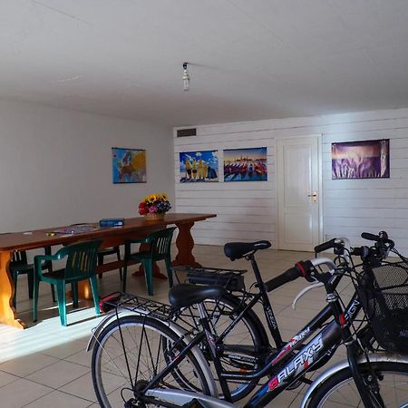 Residence Girasole Casa Gialla คอลีโก ภายนอก รูปภาพ