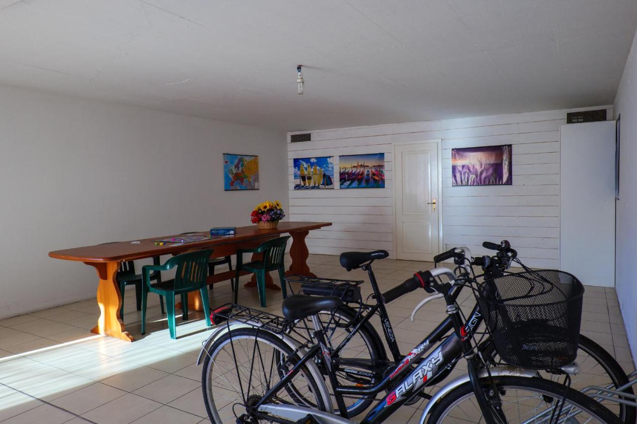 Residence Girasole Casa Gialla คอลีโก ภายนอก รูปภาพ