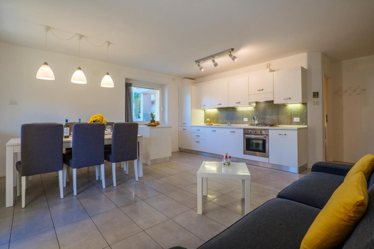 Residence Girasole Casa Gialla คอลีโก ภายนอก รูปภาพ